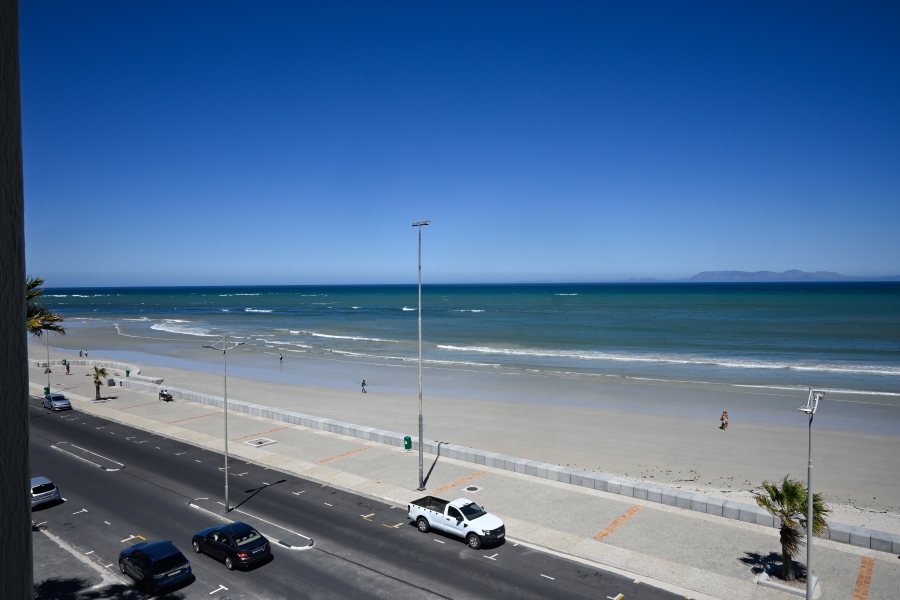 3 Bedroom Property for Sale in Strand North Western Cape